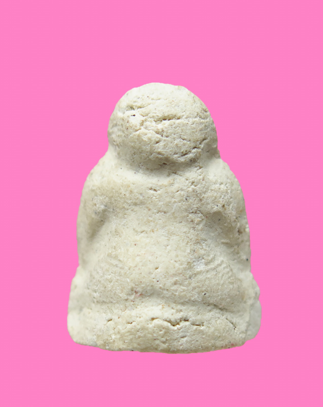 พระปิดตาลอยองค์ เนื้อผง ก้นปั้มยันต์แดง