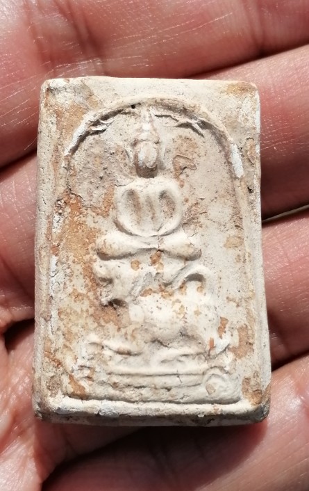 พระสมเด็จทรงสิงห์​ กรุต้นพิกุล หลวงพ่อกวย วัดโฆษิตาราม จ.ชัยนาท ปี​ 2509-10​ เคาะเดียว     