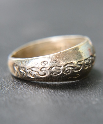 แหวนปลอกมีดหลวงพ่อมี วัดมารวิชัย