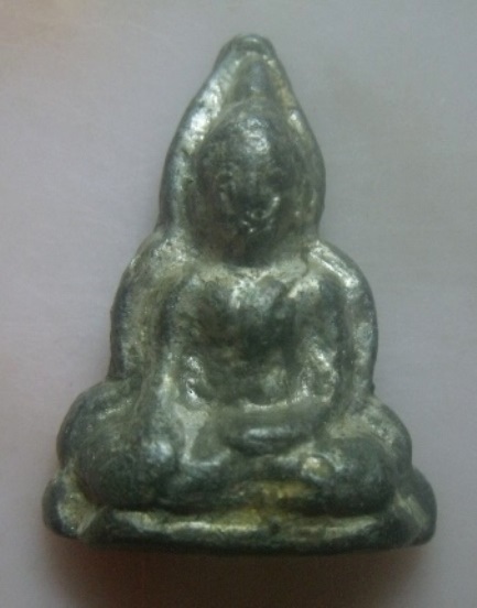 **เบา​ๆ​**พระพุทธนั่งปางมารวิชัย เนื้อชินตะกั่ว ขึ้นไขปรอท เก่า สวยๆ ไม่ทราบที่**เชิญชมครับ