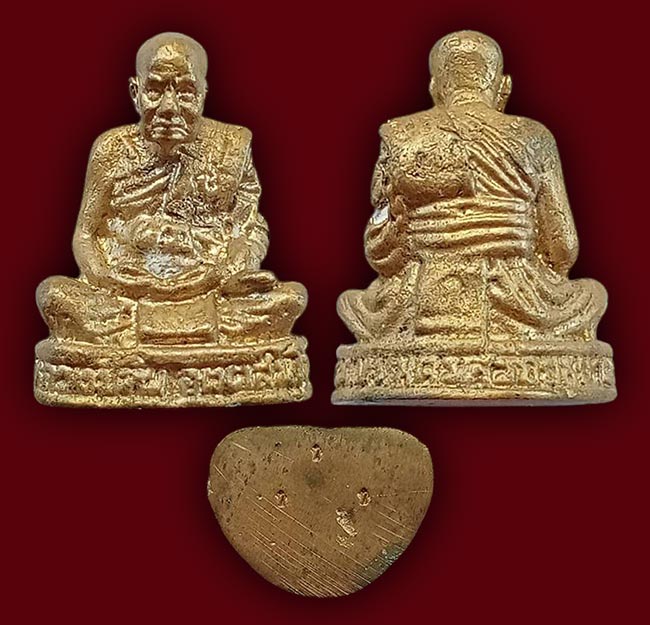 รูปหล่อ เนื้อระฆัง หลวงปู่ทิม วัดพระขาว อยุธยา 2 องค์