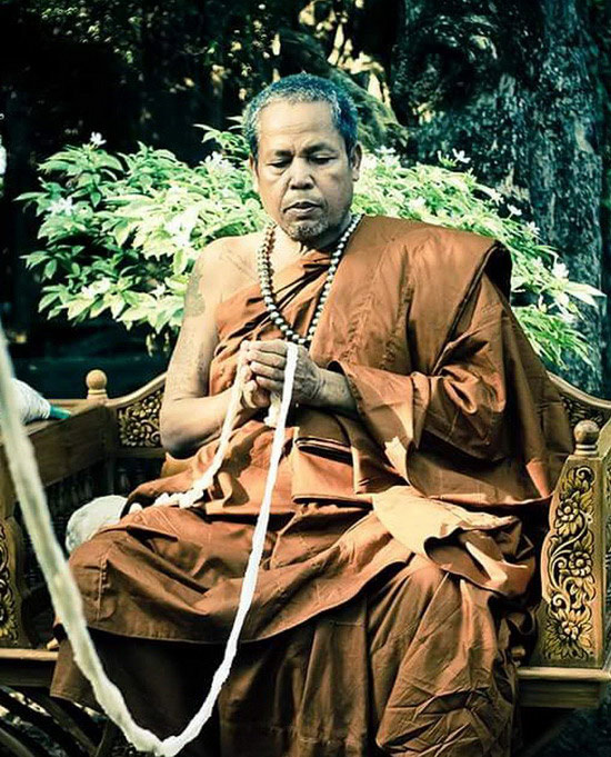 พระผงรูปเหมือนพิมพ์ใบโพธิ์ ครูบากฤษณะ วัดป่ามหาวัน จ.นครราชสีมา 