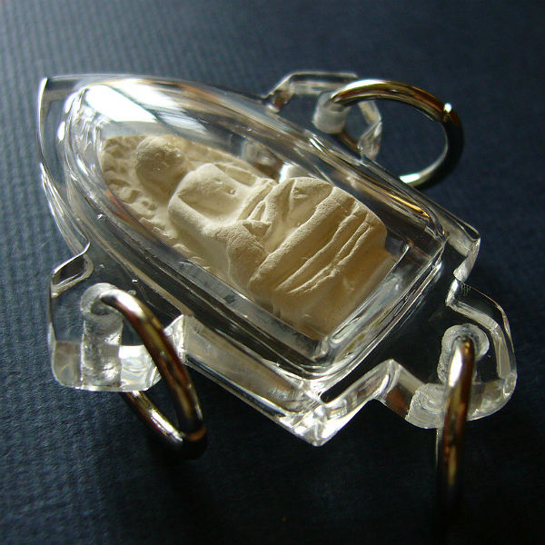 T11.2 พระรอด มหาวัน พิพม์ใหญ่ ปี 2540 เลี่ยมพร้อมใช้