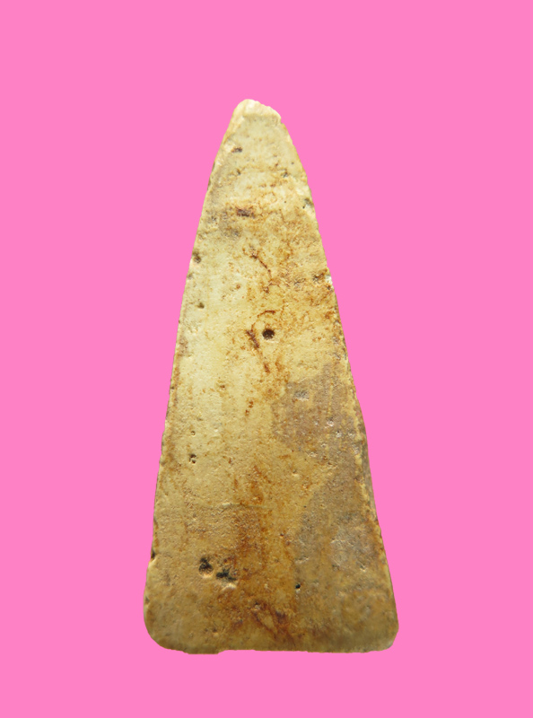 พระเนื้อผง พระอุปัชฌาย์ยิ้ม วัดบางปลา จ.นครปฐม สร้างไว้ราวๆ ปี 2467 หายากครับ