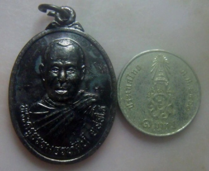 **เบา​ๆ​**เหรียญพระครูธรรมธรทัศน์ ยสสโร วัดโคกมะม่วง อ.เมือง จ.พัทลุง**หลังยันต์ห้า สวยๆ