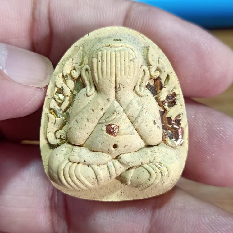 ปิดตา กนกข้าง บูชาครู(ชุดนำฤกษ์) หลวงพ่อนงค์ (ลูกศิษย์หลวงปู่โต๊ะ) วัดบางน้ำชน เขตธนบุรี จ.กรุงเทพ