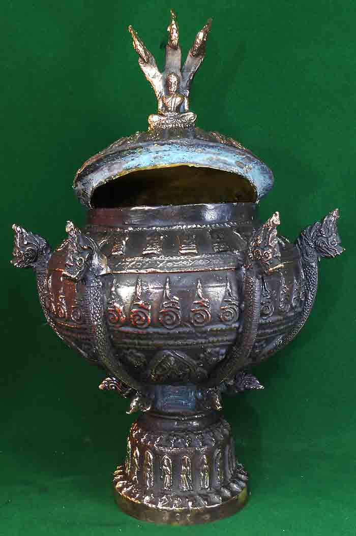 ขันบาตรน้ำมนต์เก่าโบราณ ฝากนาคปรกเนื้อสัมฤทธิ์