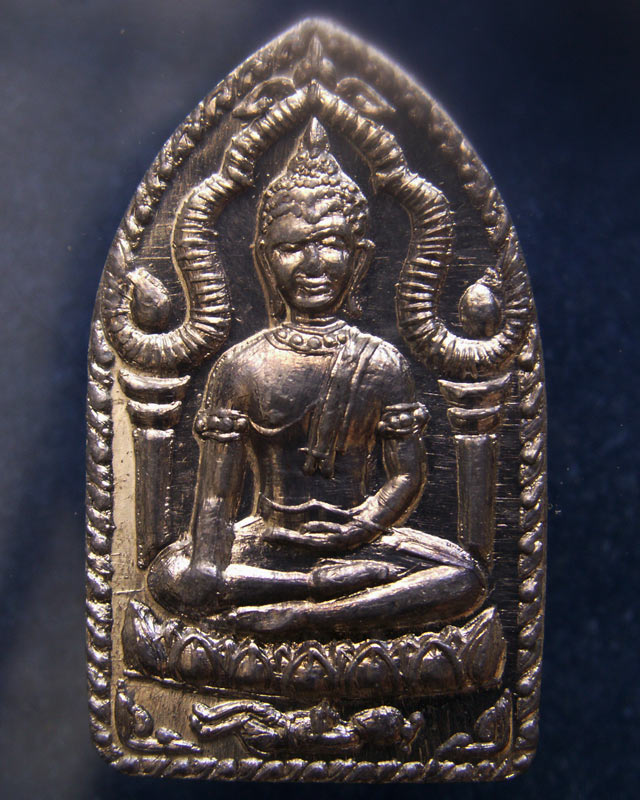 19.พระยอดขุนพลปั๊ม หลวงพ่อฑูรย์ วัดโพธินิมิตร เนื้อชินพิมพ์เล็ก พ.ศ. 2527