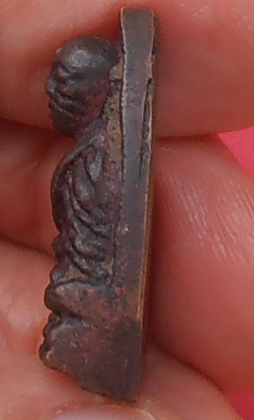 หลวงปู่ทวด วัดช้างให้ หลังเตารีด พิมพ์เล็ก 