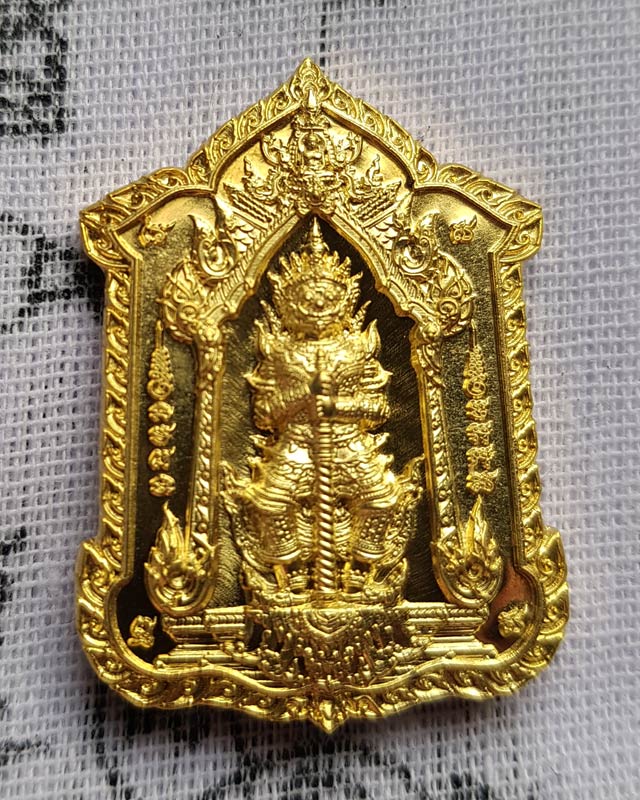 ท้าวเวสสุวรรณ หลวงพ่อพัฒน์ วัดห้วยด้วน รุ่นบันดาลทรัพย์ เนื้อทองทิพย์ สร้าง 999 องค์ "ไม่มีกล่อง"