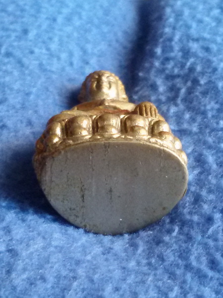 พระกริ่งเพชรกลับ หลวงพ่อสง่า วัดบ้านหม้อ จ. ราชบุรี พ.ศ. 2545 รุ่นชนะใจ สรงน้ำ 86