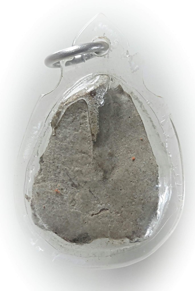 พระผงพิมพ์กลีบบัว พระครูใบฎีกาเกลี้ยง วัดสุทัศน์ สร้างปี2470 