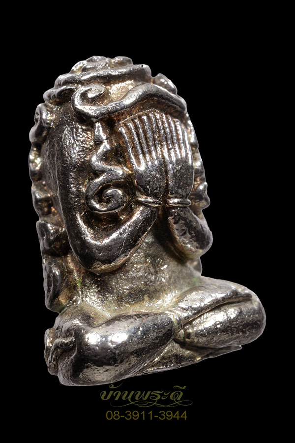 พระกริ่งปิดตามหาลาภ หลวงพ่อเกษม เขมโก เนื้อนวโลหะชุบนิเกิ้ล สร้างเพียง 500 องค์ ปี 2518 กล่องเดิม