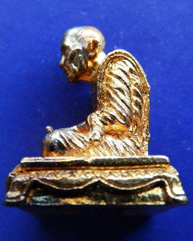 1.รูปหล่อหลวงพ่อเขียน วัดสํานักขุนเณร จ.พิจิตร รุ่นกฐิน 59 โค้ด+เลข สูง 1 นิ้ว พร้อมกล่องเดิม