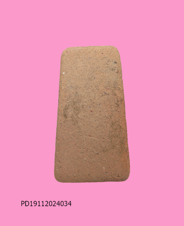 พระเนื้อดิน พิมพ์พระกริ่งครึ่งซีก เจ้าคุณศรี(สนธิ์) วัดสุทัศน์