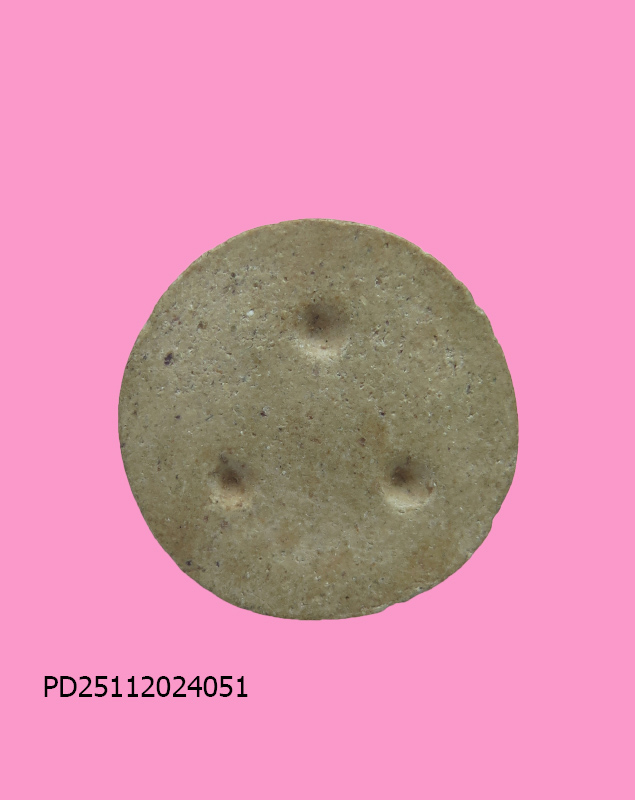 พระผงรูปเหมือน พิมพ์จันทร์ลอย หลวงปู่เหมือน วัดกำแพง ชลบบุรี