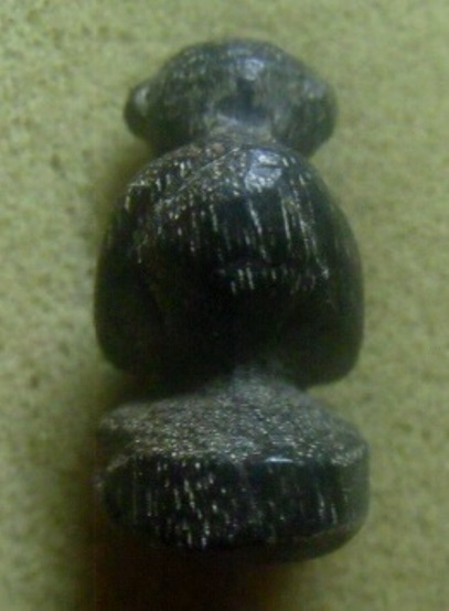 **เบา​ๆ​**พระปิดตามหาลาภ เนื้อไม้แกะ ใต้ฐานจารยันต์ เก่าๆ เนื้อจัด ไม่ทราบที่**สวยๆ เชิญชมครับ