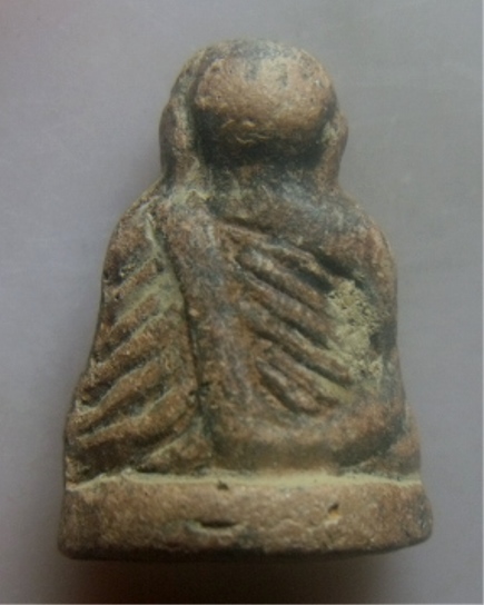 **เบาๆ**รูปเหมือนหลวงพ่อเงิน วัดบางคลาน เนื้อดินผสมผง เก่าๆ**สวยๆ เชิญชมครับ