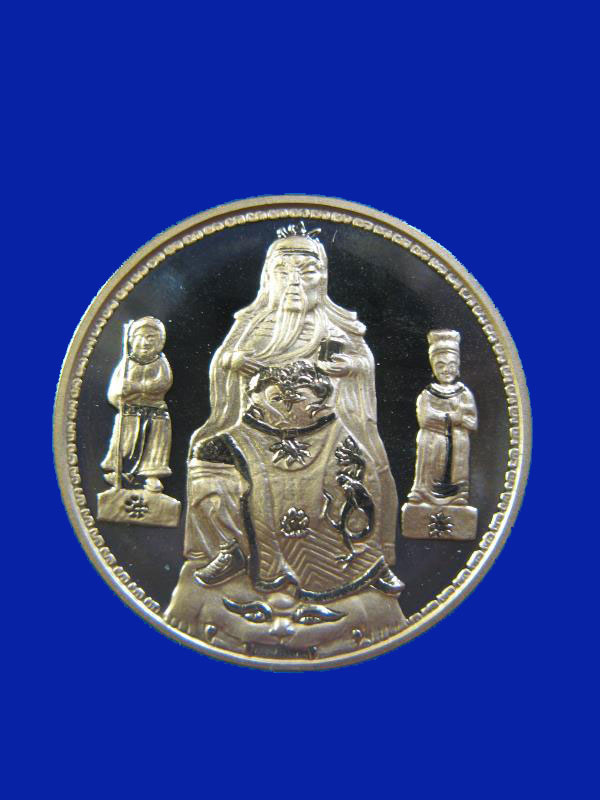 $ เหรียญรุ่นฉลองเปิดศาลกะแดะ สุราษฎร์ธานี ปี ๒๕๓๙ ( แบบที่ ๑ เคาะเดียว ๑๐ เหรียญครับ )