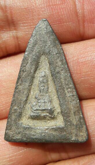 พระผงสุพรรณจงอางศึก เนื้อชิน พบเจอน้อย เคาะเดียว(999)