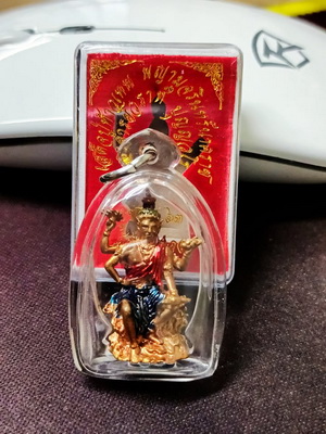 องค์เสด็จปู่มุจรินทร์พญานาคราช ลอยองค์รุ่นแรก "เนื้อทองแดงลงยา" อ.วราห์ วัดโพธิ์ทองเลขสวยพร้อมเลี่ยม