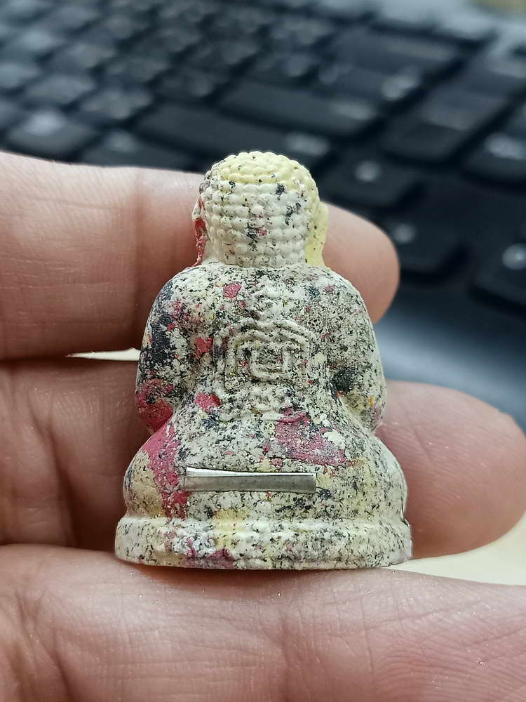 4-631 พระปิดตาตุ๊กตา เศรษฐีมหาลาภ หลวงพ่อพัฒน์ วัดห้วยด้วน จ.นครสวรรค์ 2564 พิมพ์ใหญ่ กล่องเดิม