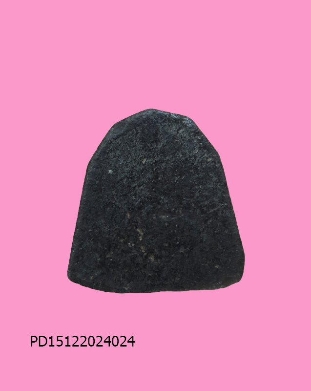 พระปิดตา จิ๋ว เนื้อดำ