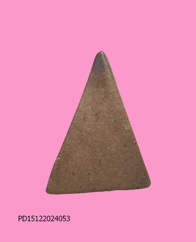 สมเด็จหน้าจั่ว เนื้อดิน