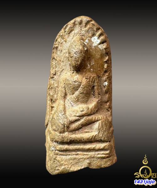 พระรอด วัดชัยพระเกียรติ เนื้อดิน ปี 2497 (ก้น ๕) จ.เชียงใหม่ ++บัตรรับรอง