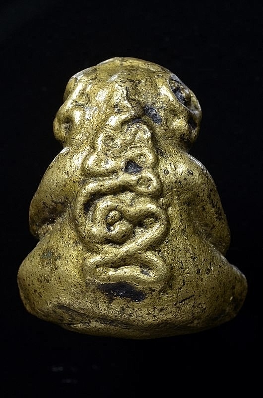 พระปิดตาหล่อโบราณ