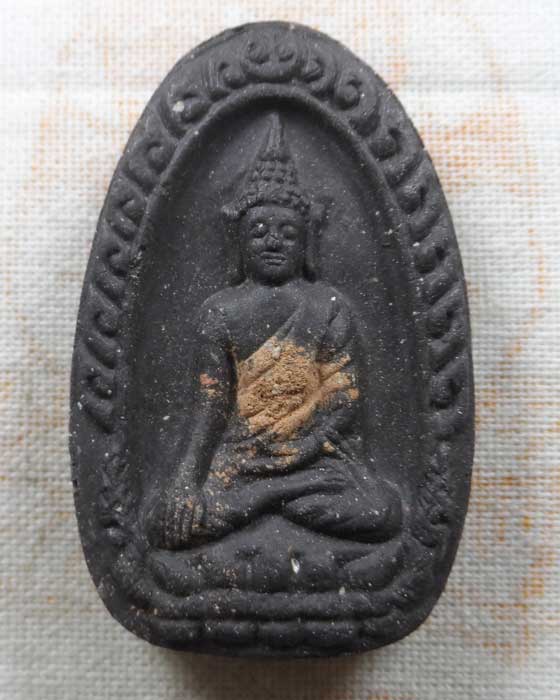 ขุนแผนพรายกุมาร พิมพ์ไข่ผ่าซีก รุ่นขุนแผนเก้าแก้วจินดามณี หลวงปู่แก้ว เกสาโร วัดหนองพะวา จ.ระยอง