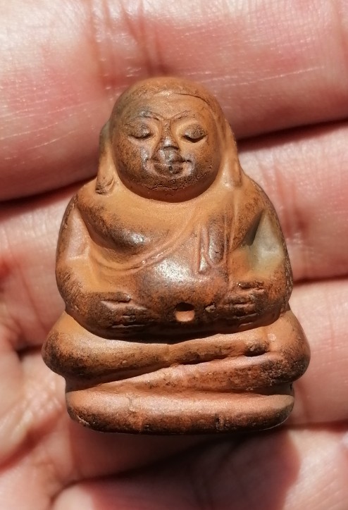 พระสังกัจจายน์ลอยองค์ หลวงพ่อกวย วัดโฆสิตาราม เนื้อดินเผา อุดกริ่ง หายาก จ.ชัยนาท เคาะเดียว