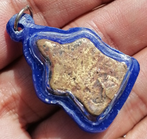 เต่าทองเหลืองเก่าๆ​ พร้อมเลี่ยมเก่า​ ไม่ทราบที่ เคาะเดียว