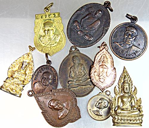 ๒๐ จัดชุดโปรฯ  ๑๐ เหรียญครับ