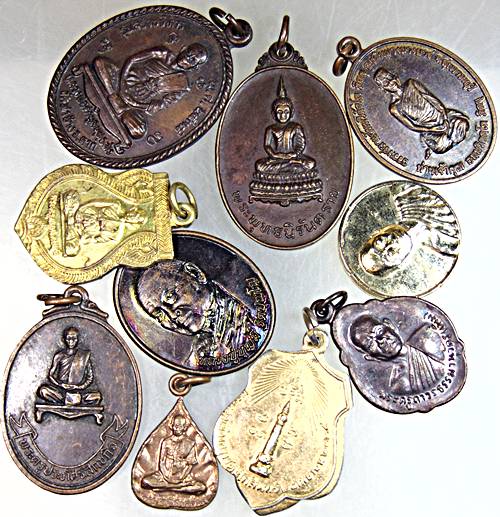 ๒๐ จัดชุดโปรฯ  ๑๐ เหรียญครับ