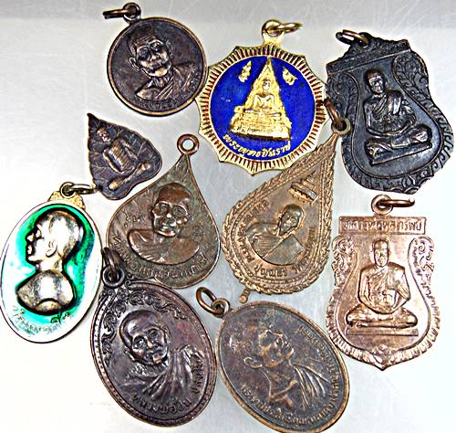 ๒๐ จัดชุดโปรฯ  ๑๐ เหรียญครับ