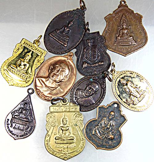 ๒๐ จัดชุดโปรฯ  ๑๐ เหรียญครับ