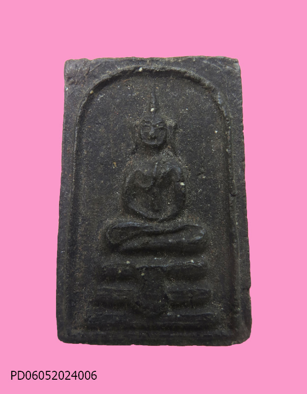 สมเด็จมีหน้าตา เนื้อดำ