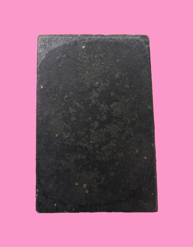 สมเด็จมีหน้าตา เนื้อดำ