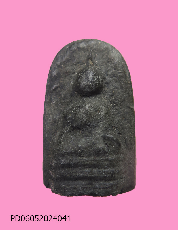 พระคง เนื้อผงดำ