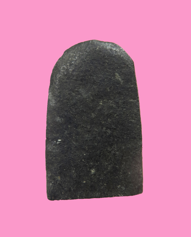 พระคง เนื้อผงดำ