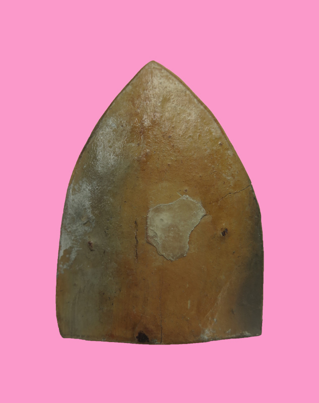 พระสาม เนื้อดิน