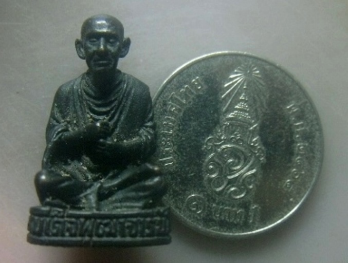 **เบาๆ**รูปเหมือนสมเด็จโต "ส.อุดมสุข" วัดระฆัง เนื้อทองผสม ปี ๒๕๓๗**สวยๆ เชิญชมครับ