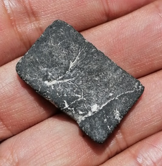 พระสมเด็จรัศมี เนื้อผงใบลาน กรุวัดคลองขอม จ.สุพรรณบุรี(หลวงปู่ศุข ปากคลองมะขามเฒ่า ปลุกเสก)เคาะเดียว