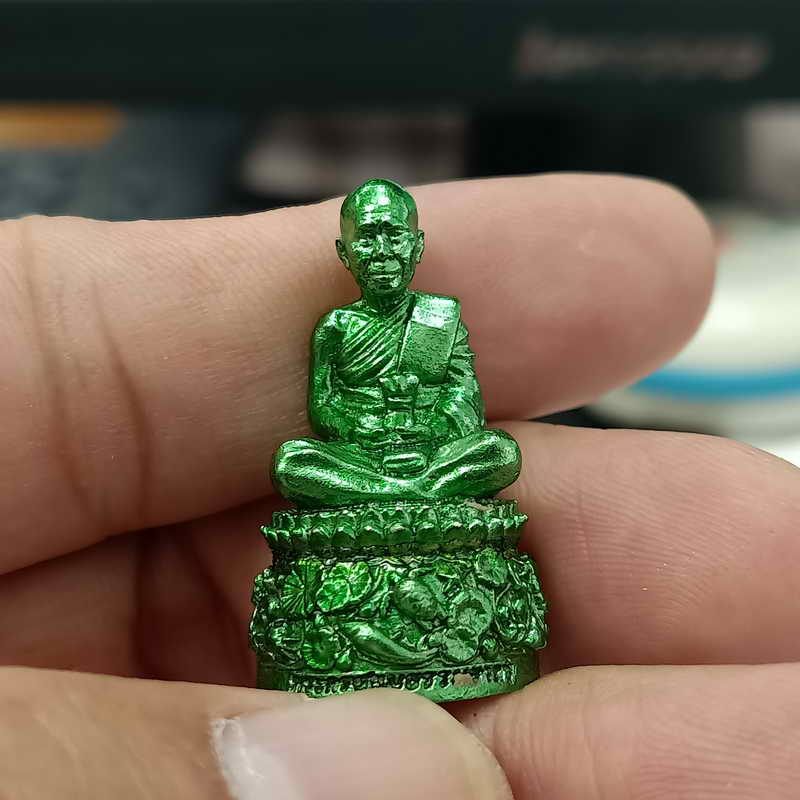 รูปหล่อฐานปูปลา รุ่นบารมี 88 หลวงพ่อรวย วัดมาบตาพุด จ.ระยอง องค์พาติน่าเขียว ตะกรุด 1 ดอก รก.7#154