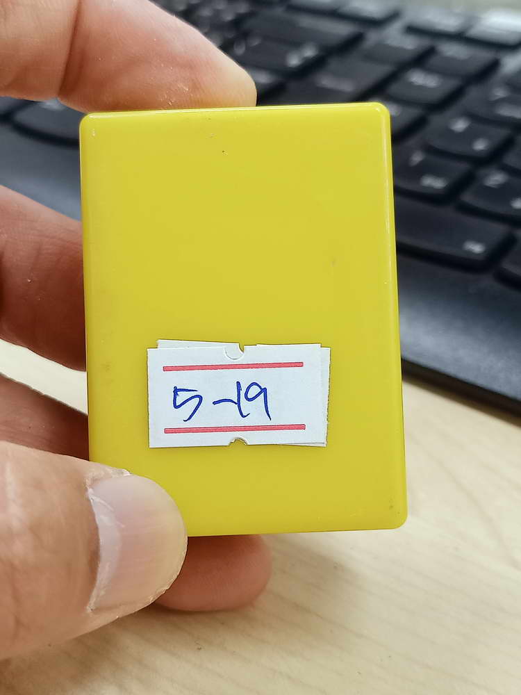 5-19 พระผงท้าวเวสสุวรรณ รุ่นแรก ปลดหนี้ชนะจน รวยพันล้าน วัดอัมพวัน มุกดาหาร 2565 กล่องเดิม