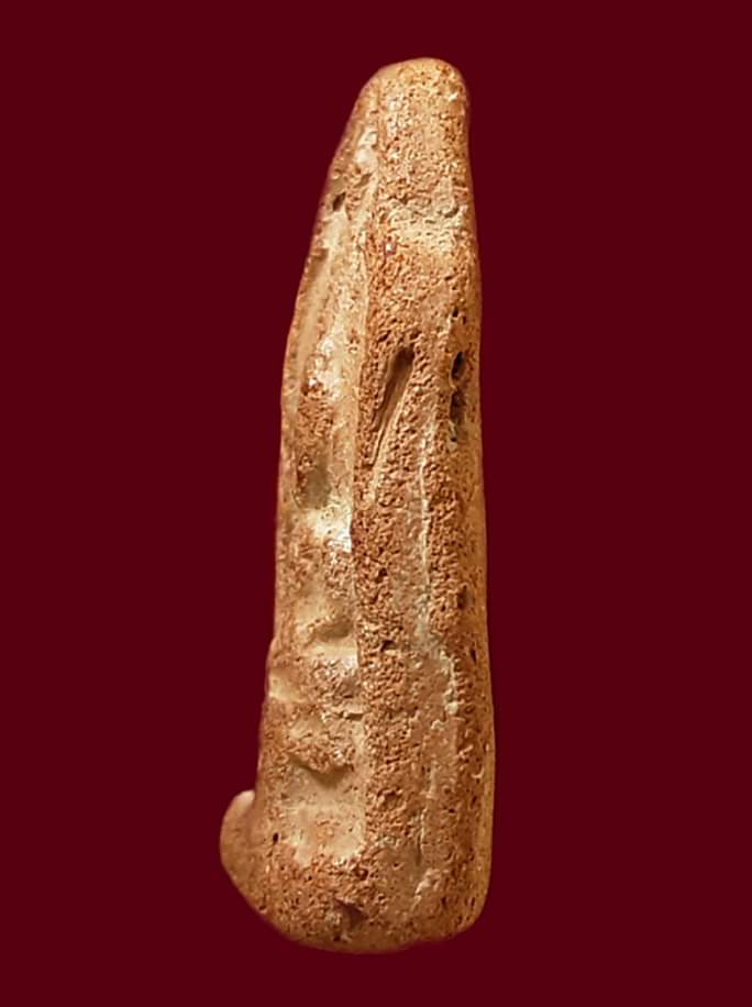 พระกรุวัดโตนดลาย จ.สมุทรสงคราม พิมพ์ฐานผ้าทิพย์ เนื้อดิน  