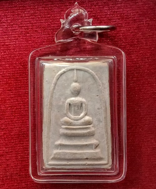 พระสมเด็จเนื้อผงเกษร108 ปิดทองในพิมพ์ หลังรูปเหมือน หลวงพ่อแพ วัดพิกุลทอง ปี09 พิมพ์เล็ก..เคาะเดียว.