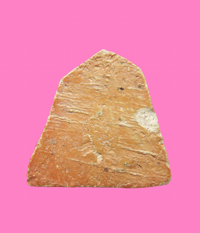 พระพิมพ์เม็ดแตง แฝด เนื้อดิน หลวงตาจวน วัดไก่เตี้ย สุพรรณบุรี