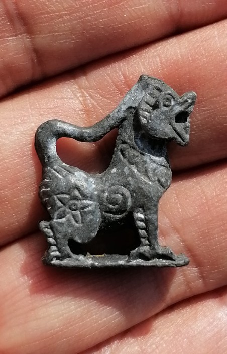 สิงห์คอยาวเนื้อตะกั่ว หลวงพ่อกวย วัดโฆสิตาราม​ จ.ชัยนาท ปี​ 2521​ เคาะเดียว